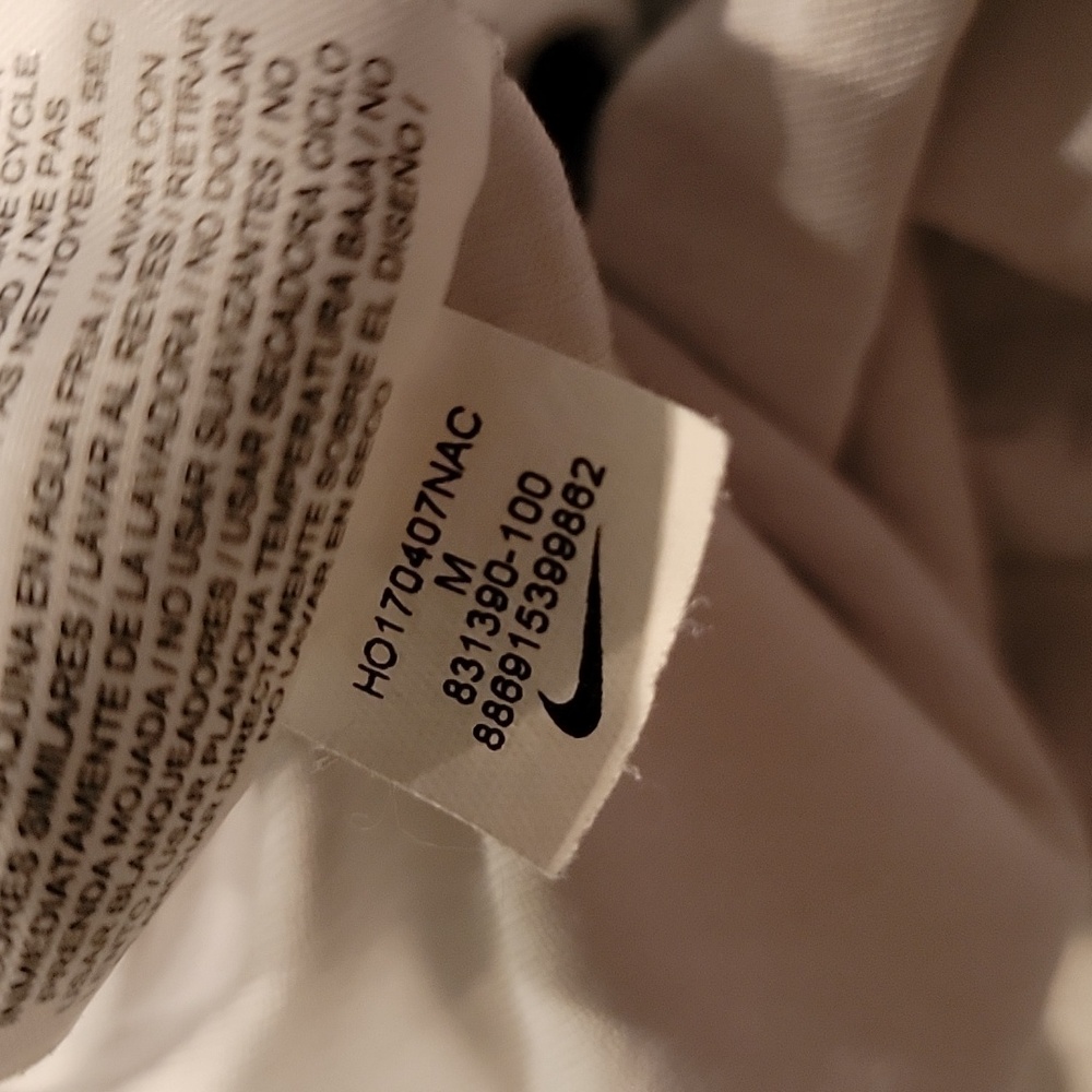 Nike Dri Fit White Mesh Shorts - Size M - Picture 10 of 11
